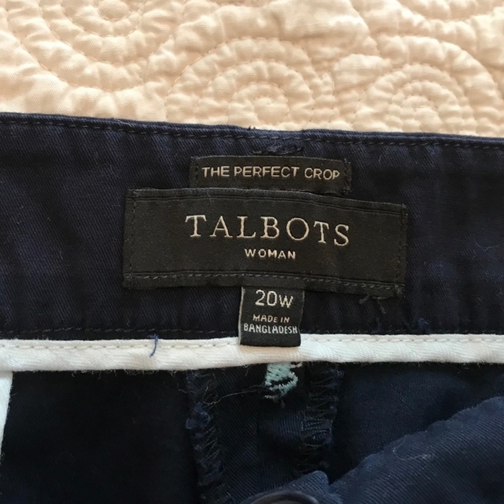Talbots Blue Chinos with Embroidered Blue Crabs and Lobsters! Preppy- So Cute! - Picture 4 of 16
